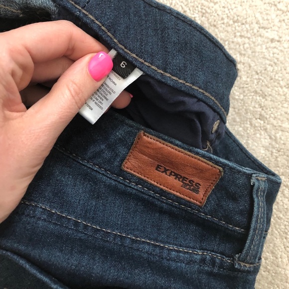 Express Crop Jeans - Picture 8 of 8
